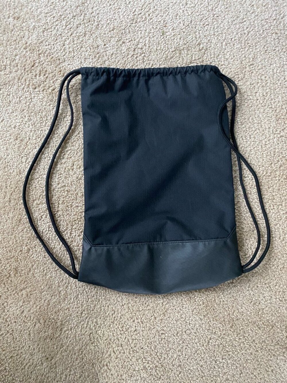 Nike Drawstring Backpack (Black) - Picture 2 of 3